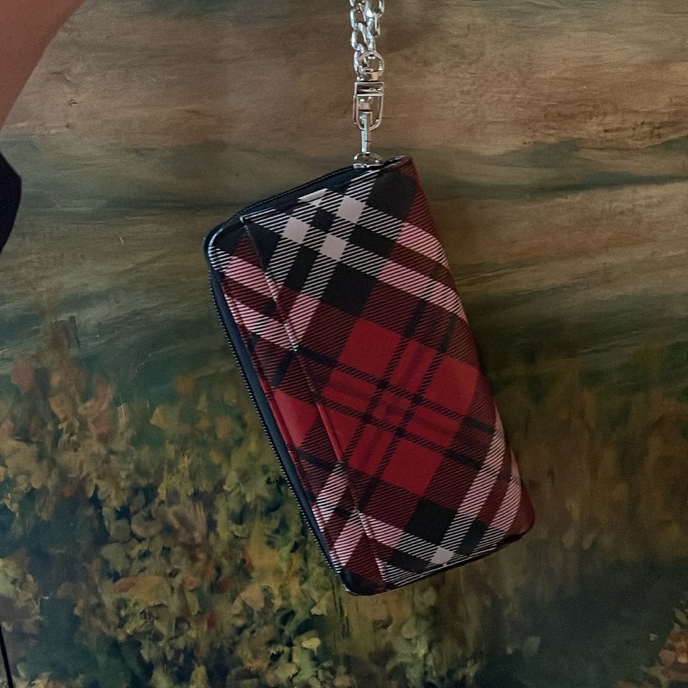 Giani Bernini wallet Red black and tan plaid, new with tags - Picture 7 of 7